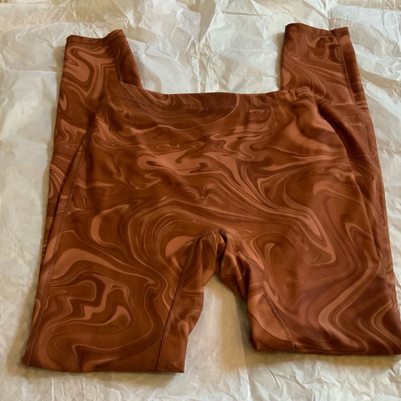 HOUSE OF CB VIOLET BROWN SWIRL LEGGINGS- SIZE L - Picture 3 of 5